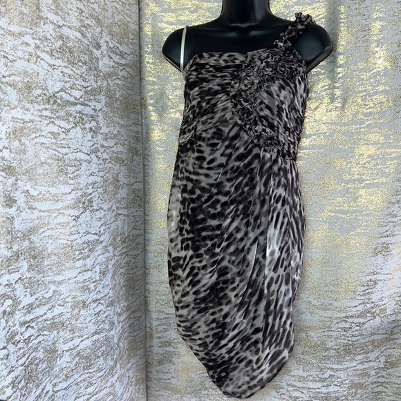 BCBGMAXAZRIA Black/Grey One Shoulder Silk Tulip Dress Size8 - Picture 5 of 16